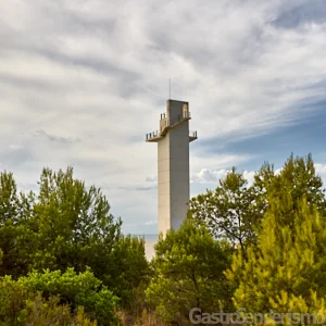 Vista posterior del Faro de Irta en Alcossebre, Castellón